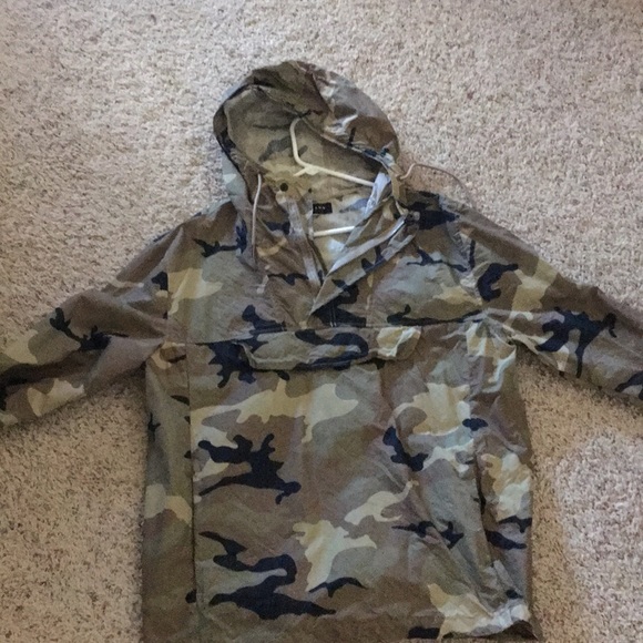 Camo windbreaker coat - Picture 1 of 1